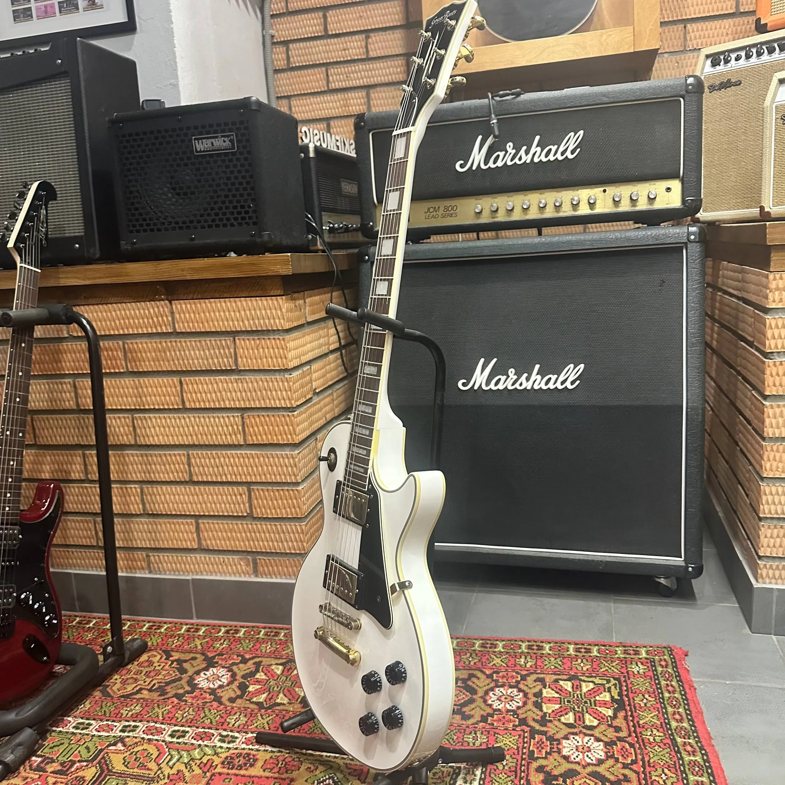 Изображение №6