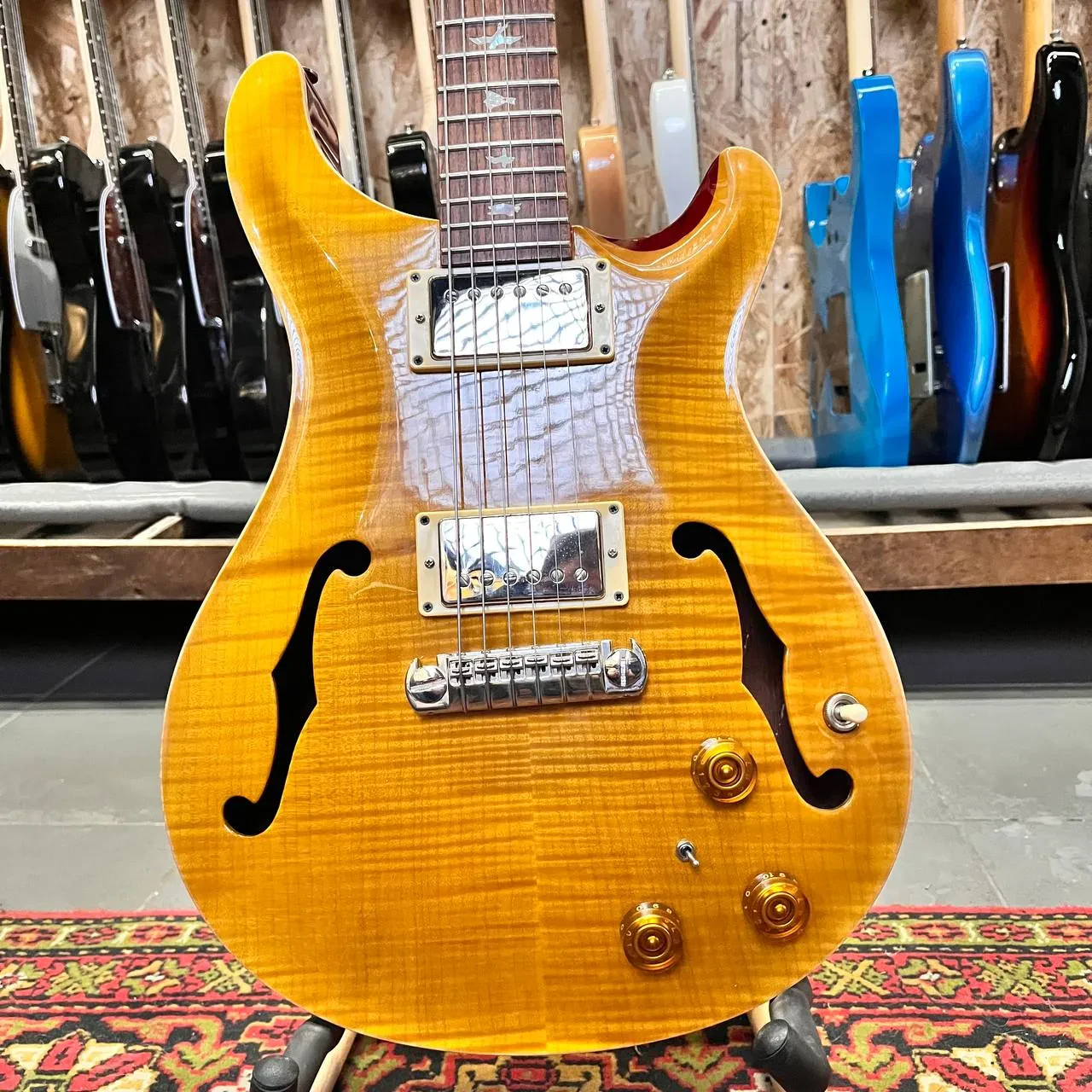 Электрогитара полуакустическая PRS Hollowbody II Piezo McCarty Sunburst w/Tokai Case USA 2010