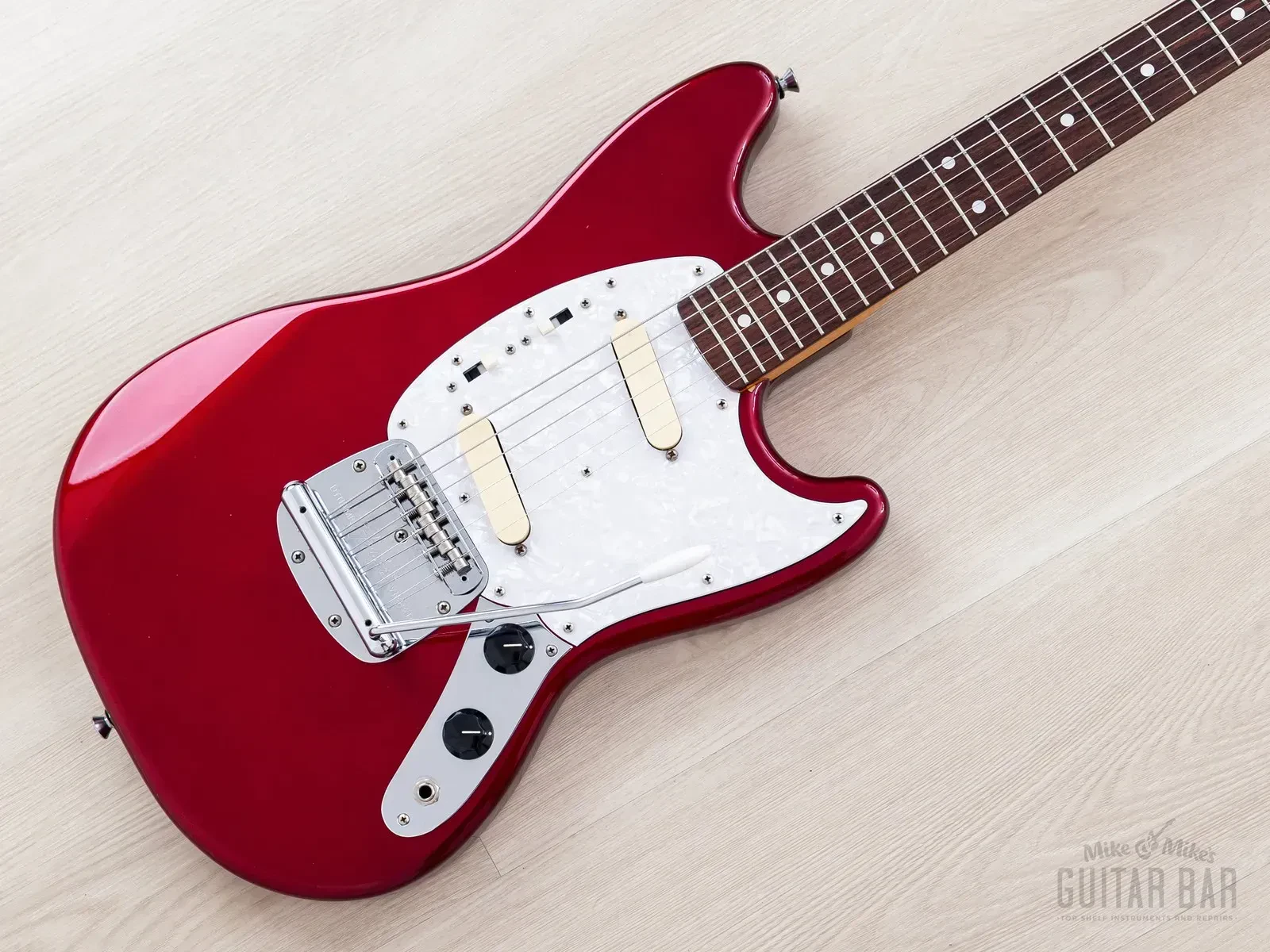 2011 Fender Mustang ‘69 Vintage Reissue MG69 Candy Apple Red, Japan MIJ