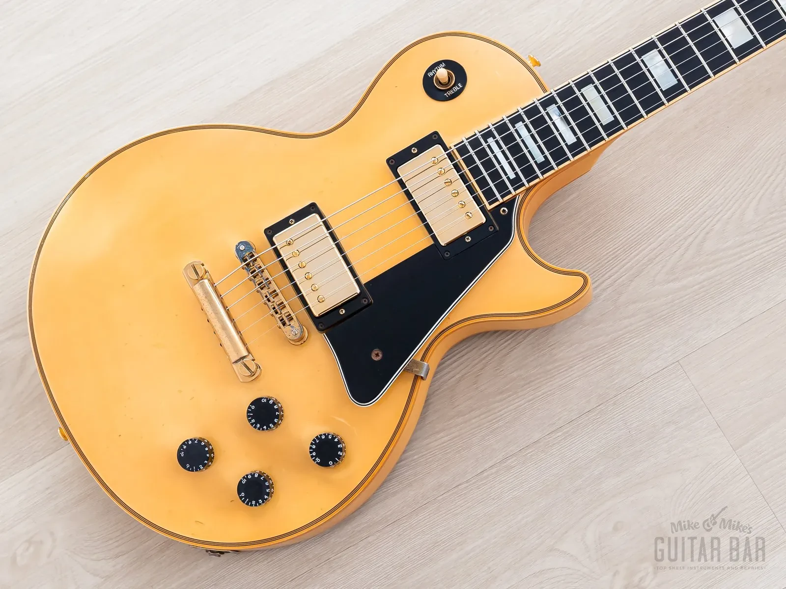 Б/У Электрогитара Gibson Les Paul Custom 1987 белый, Tim Shaw PAFs, с кейсом