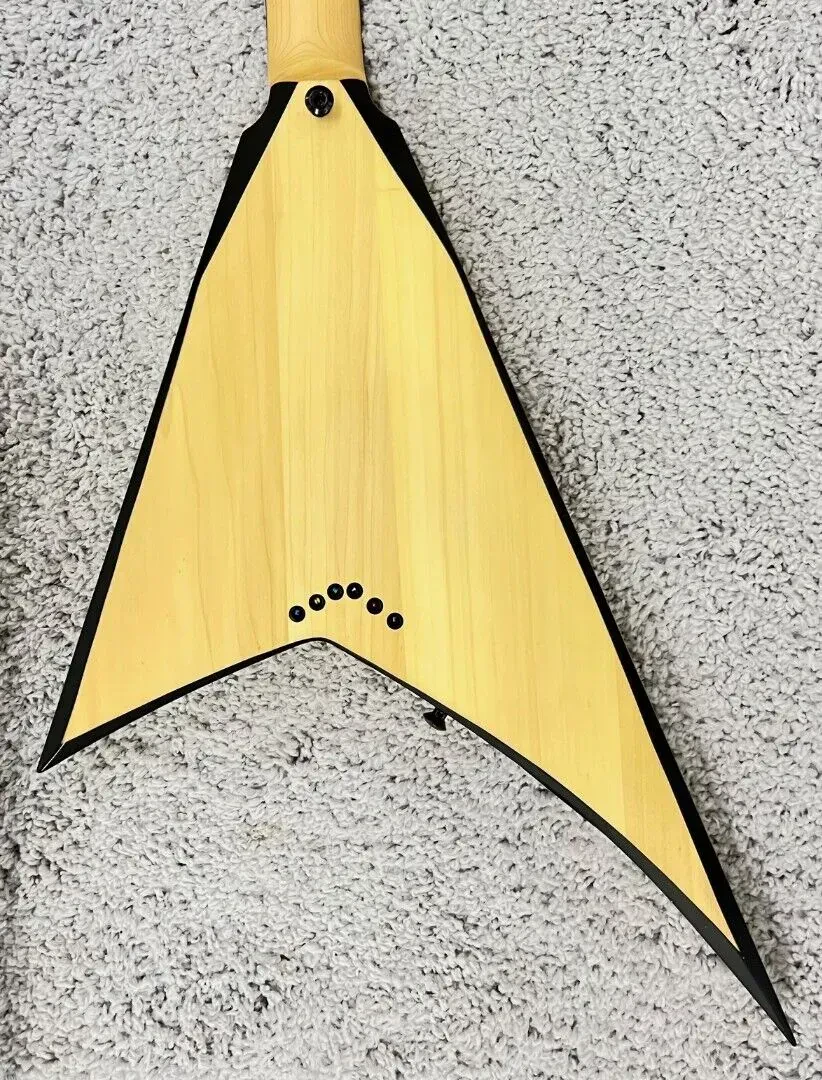 Изображение №6