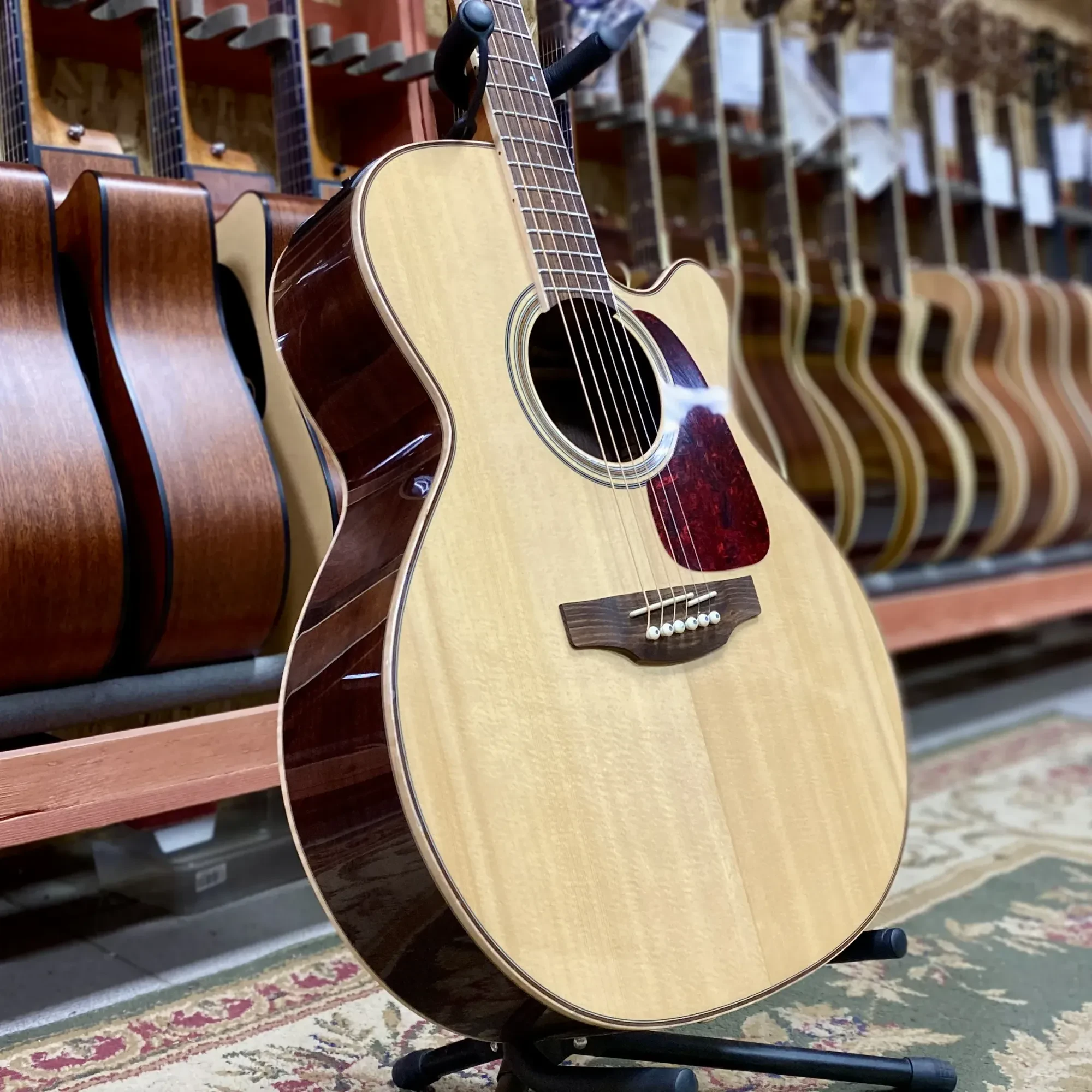 Изображение №6