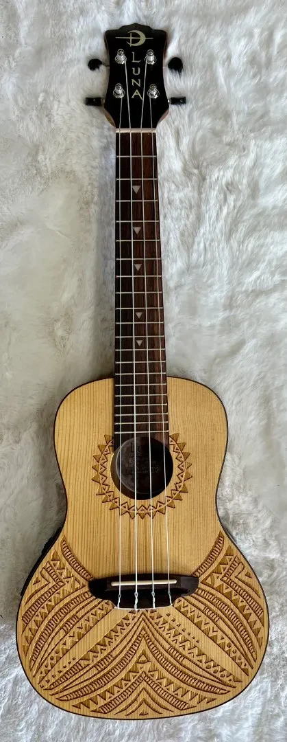 Luna Guitars Luna UKE TAPA SPR Luna Concert Solid Spruce Top Acoustic Electric Ukulele w/ Bag