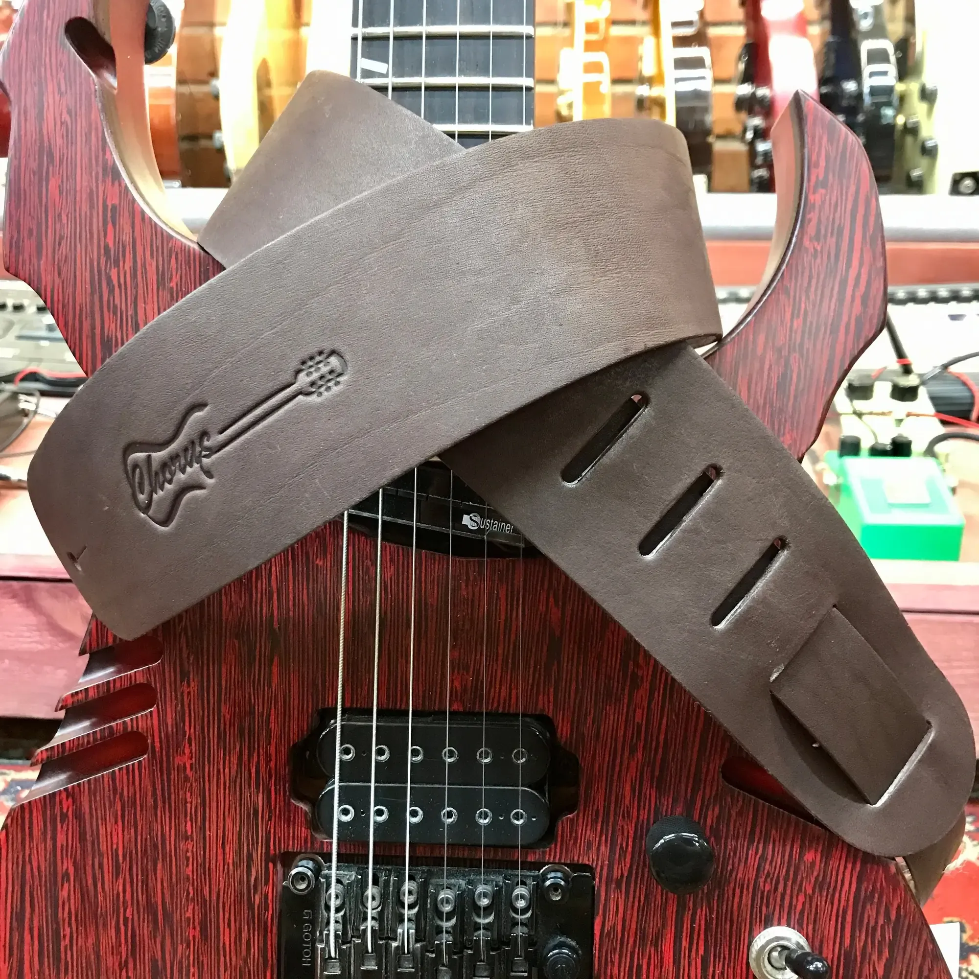 Ремень гитарный Chorus (шоколад)