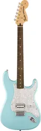 Электрогитара Fender Limited Edition Tom Delonge Stratocaster Daphne Blue w/ Deluxe Gig Bag