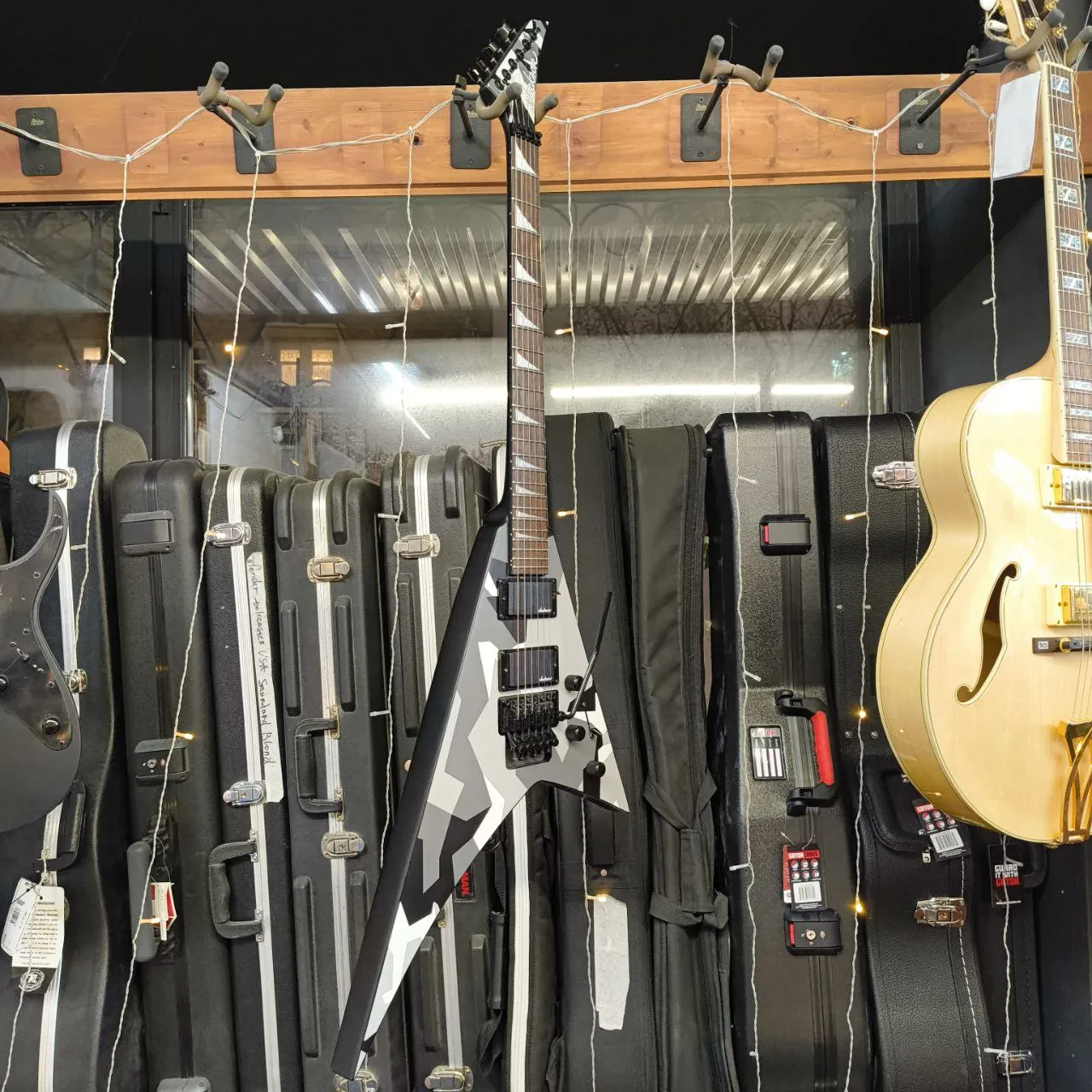 Изображение №8