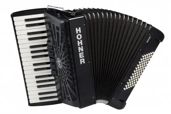 Аккордеон 3/4 HOHNER Bravo III 72 black