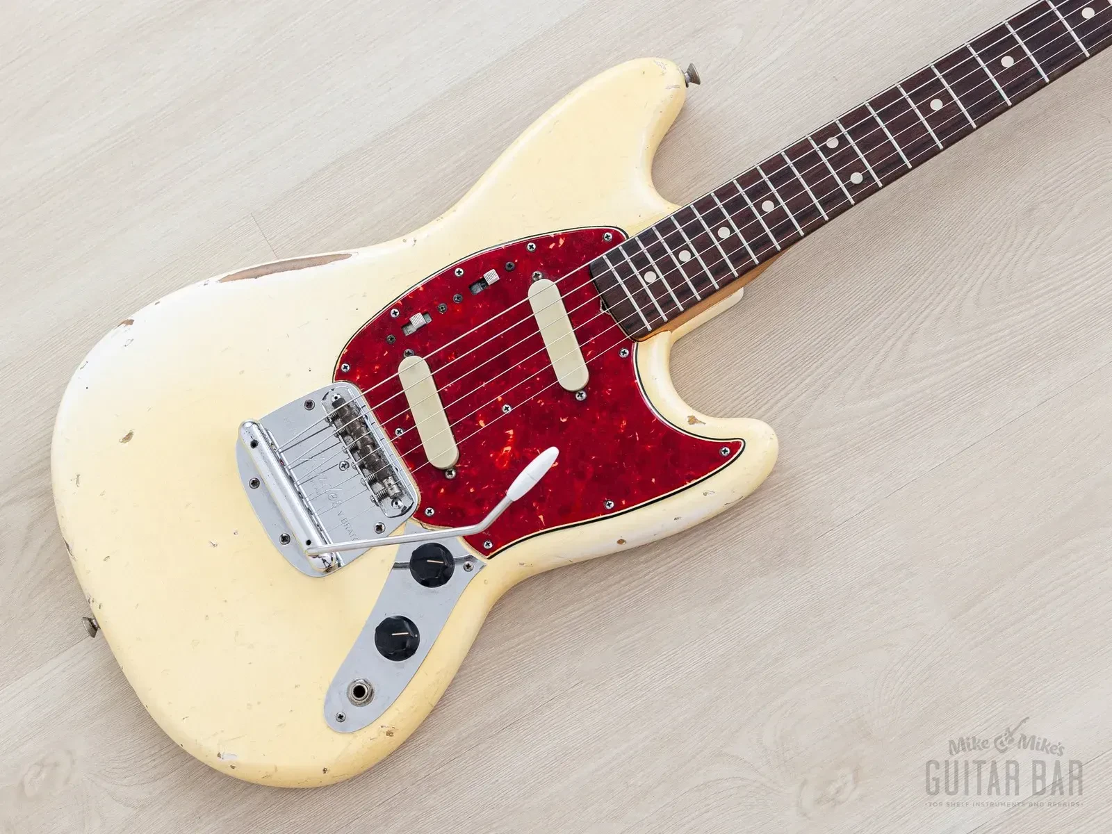 1965 Fender Mustang Vintage Offset Guitar Olympic White w/ Case