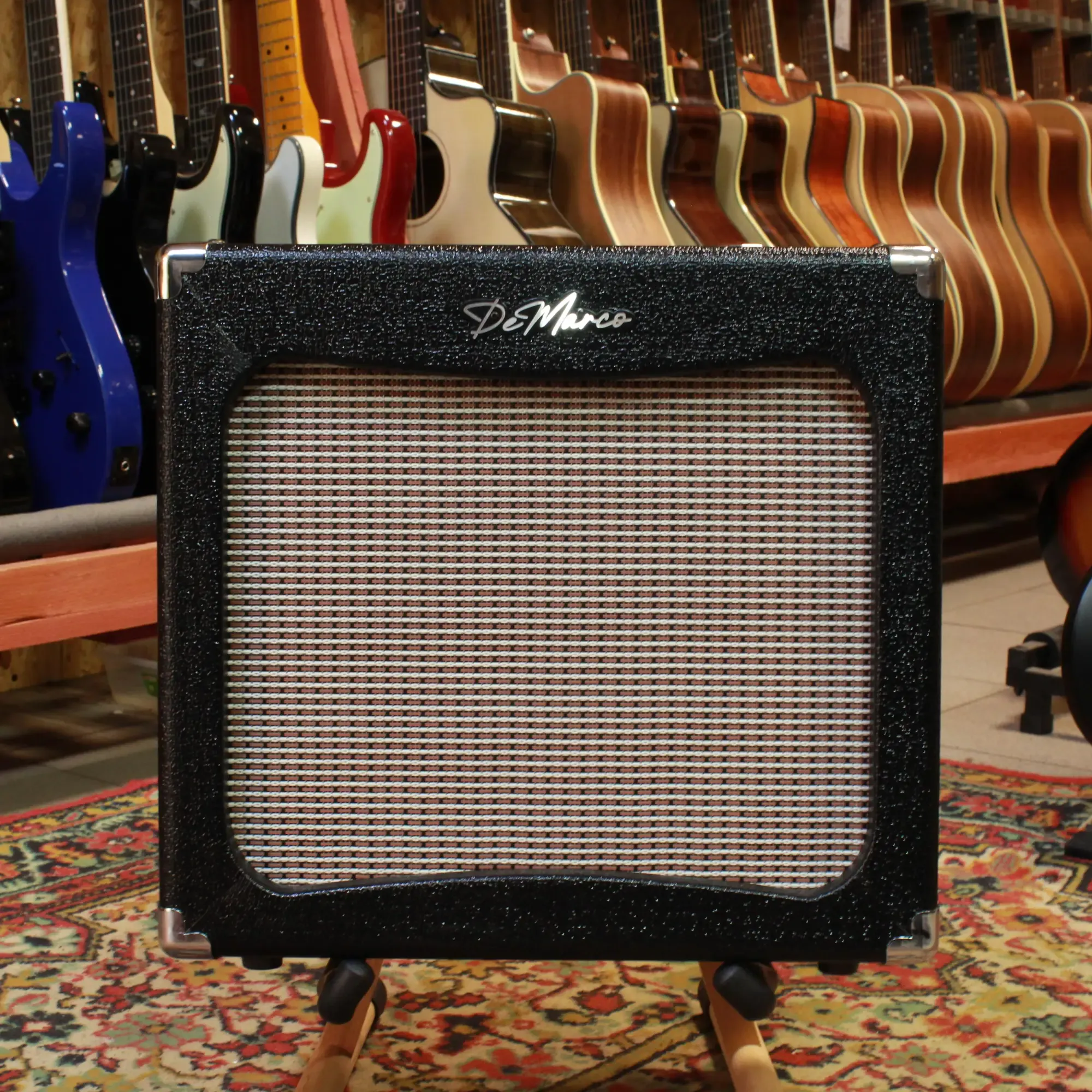 Комбоусилитель для электрогитары DeMarco DMJ-15 Black 15W 1x8