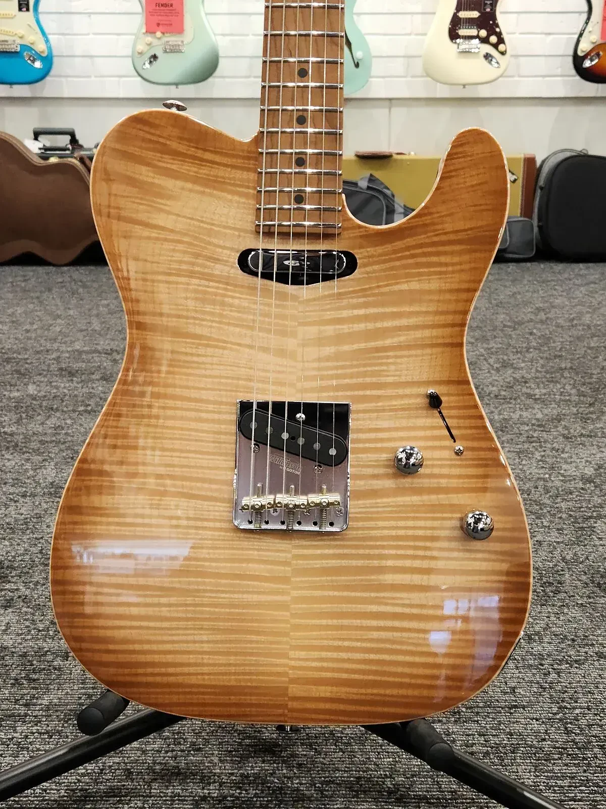 Suhr Classic T Custom Firehouse Guitars Exclusive Electric Guitar, Natural Burst