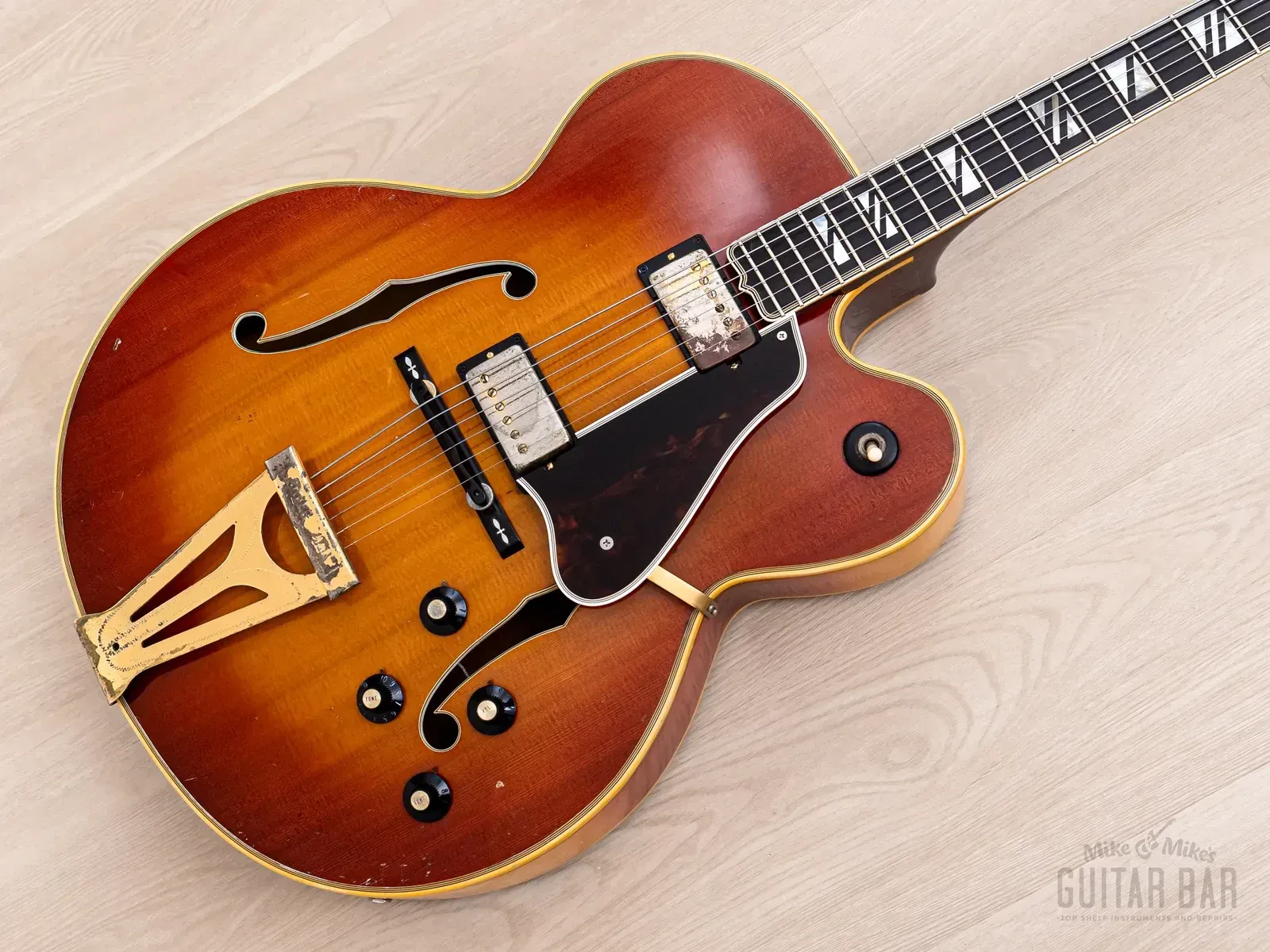 Б/У Электрогитара Gibson Super 400 CES арчтоп, 1970, санберст, с T-Top