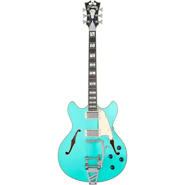 Электрогитара полуакустическая D'Angelico Deluxe DC Semi-Hollow with Tremolo Matte Surf Green