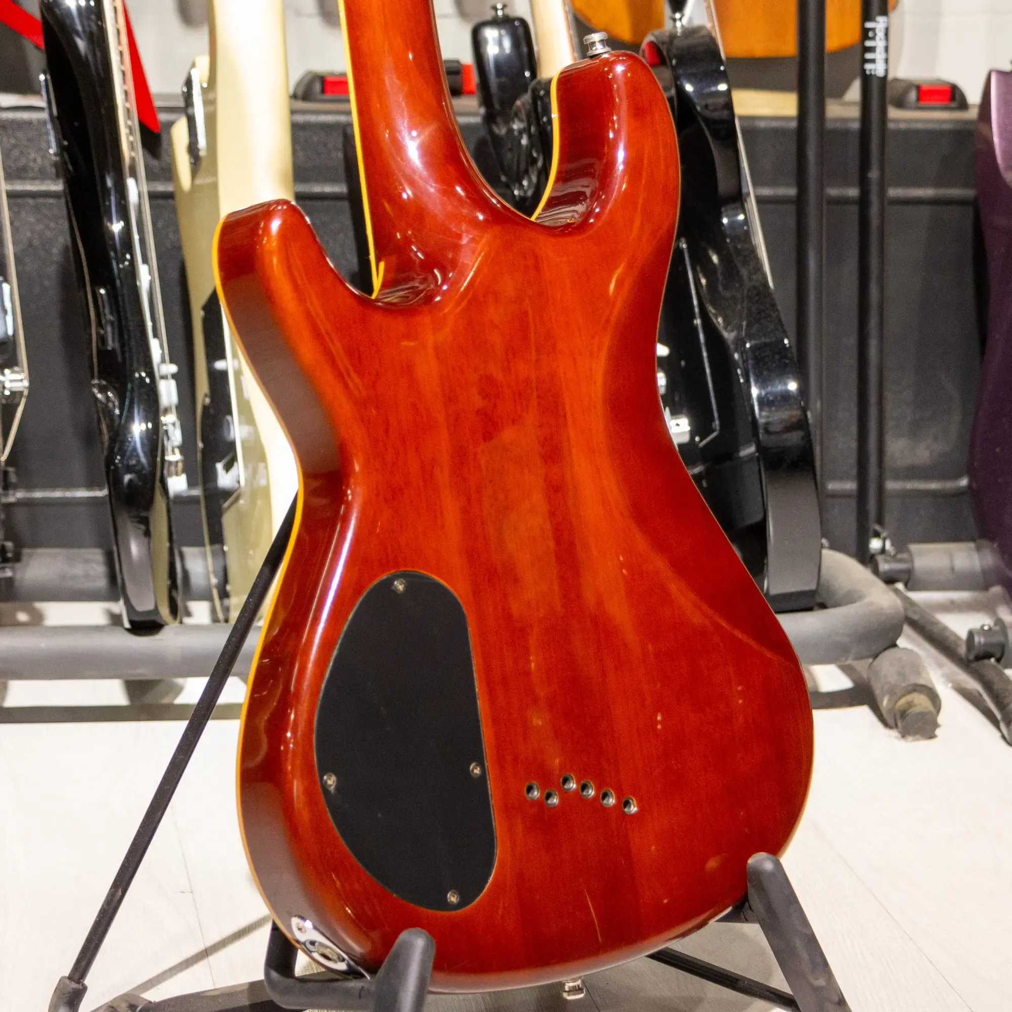 Изображение №6