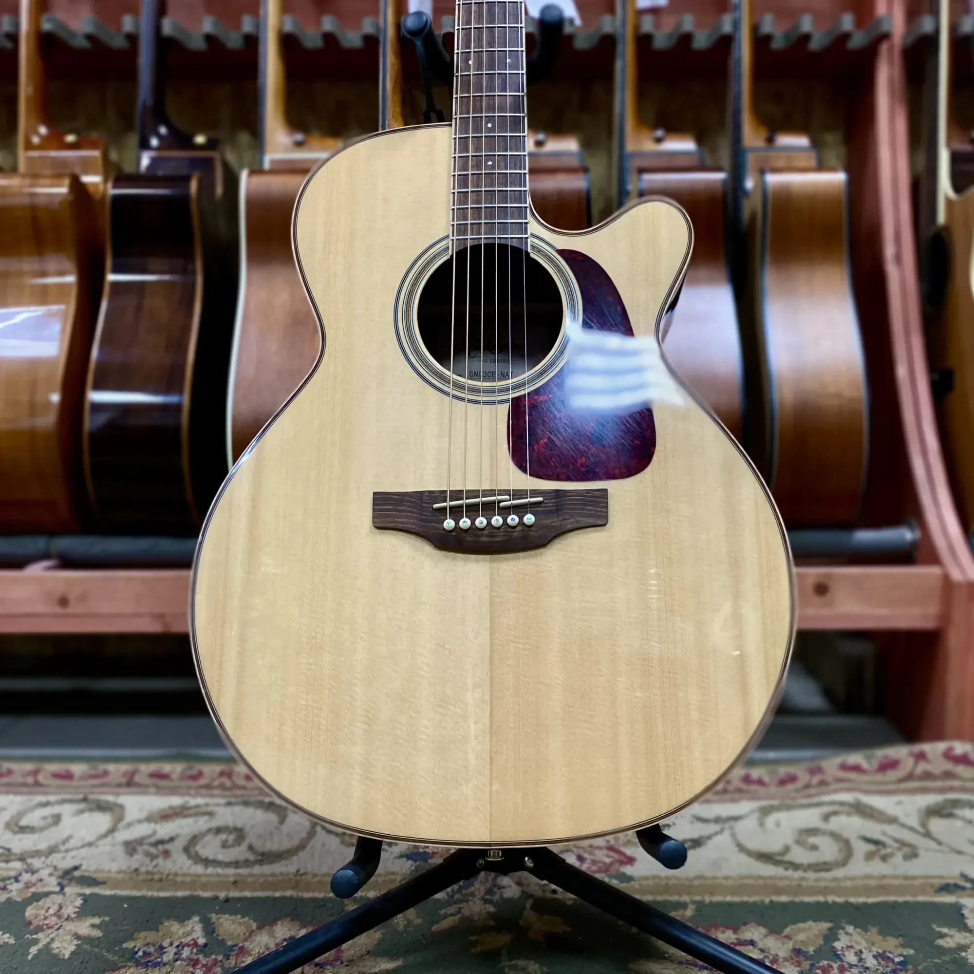 Электроакустическая гитара Takamine GN93CE NEX Natural China 2010's