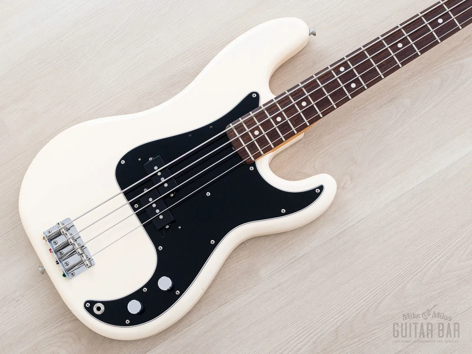 2004 Fender Precision Bass '70 Vintage Reissue PB70-70US Near-Mint, Japan CIJ