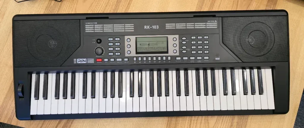 Синтезатор Rin RK-103 61 клавиша
