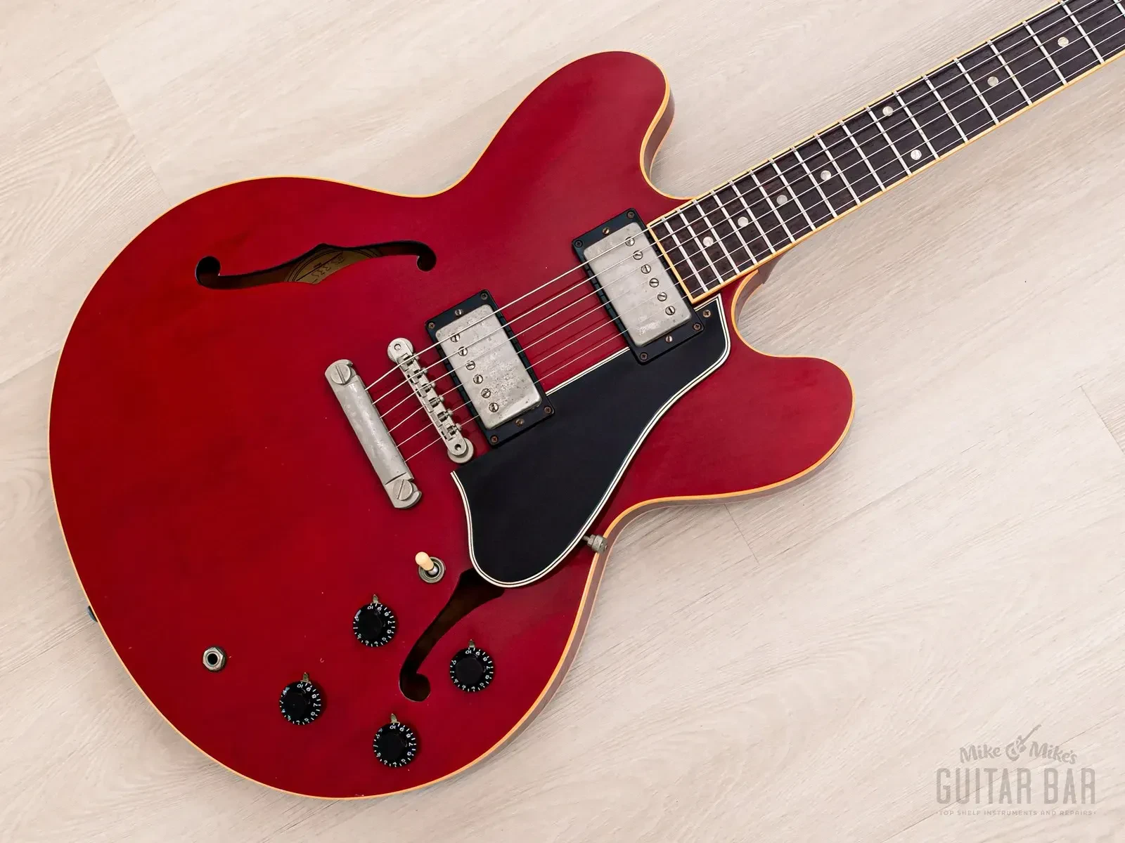 Б/У Электрогитара Gibson ES-335 Dot Long Guard Yamano-Order вишнёвый, ’57 Classic PAFs, 1995