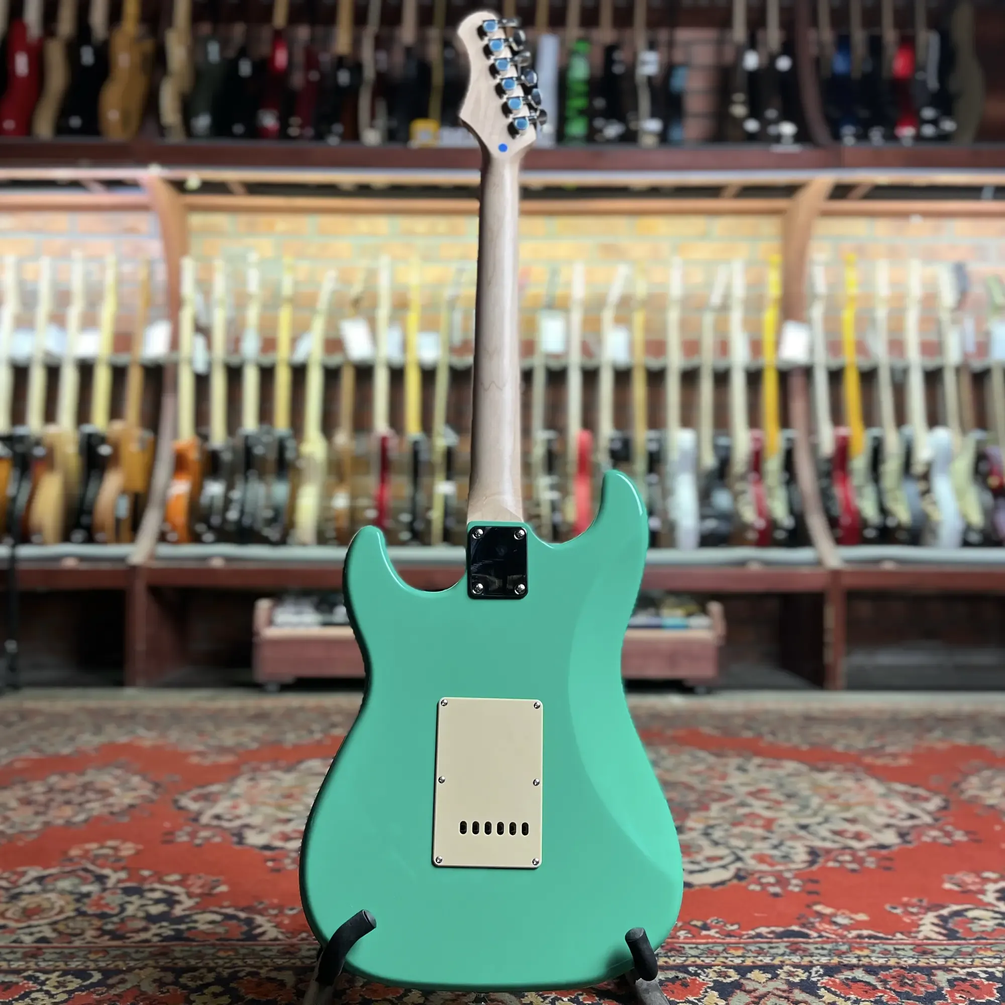 Изображение №4