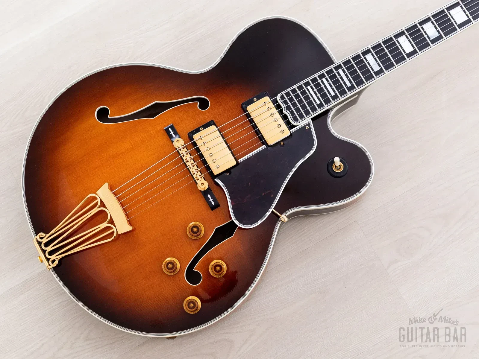 1990 Gibson Byrdland Thinline Hollowbody, Near-Mint w/ 490 Pickups, Case