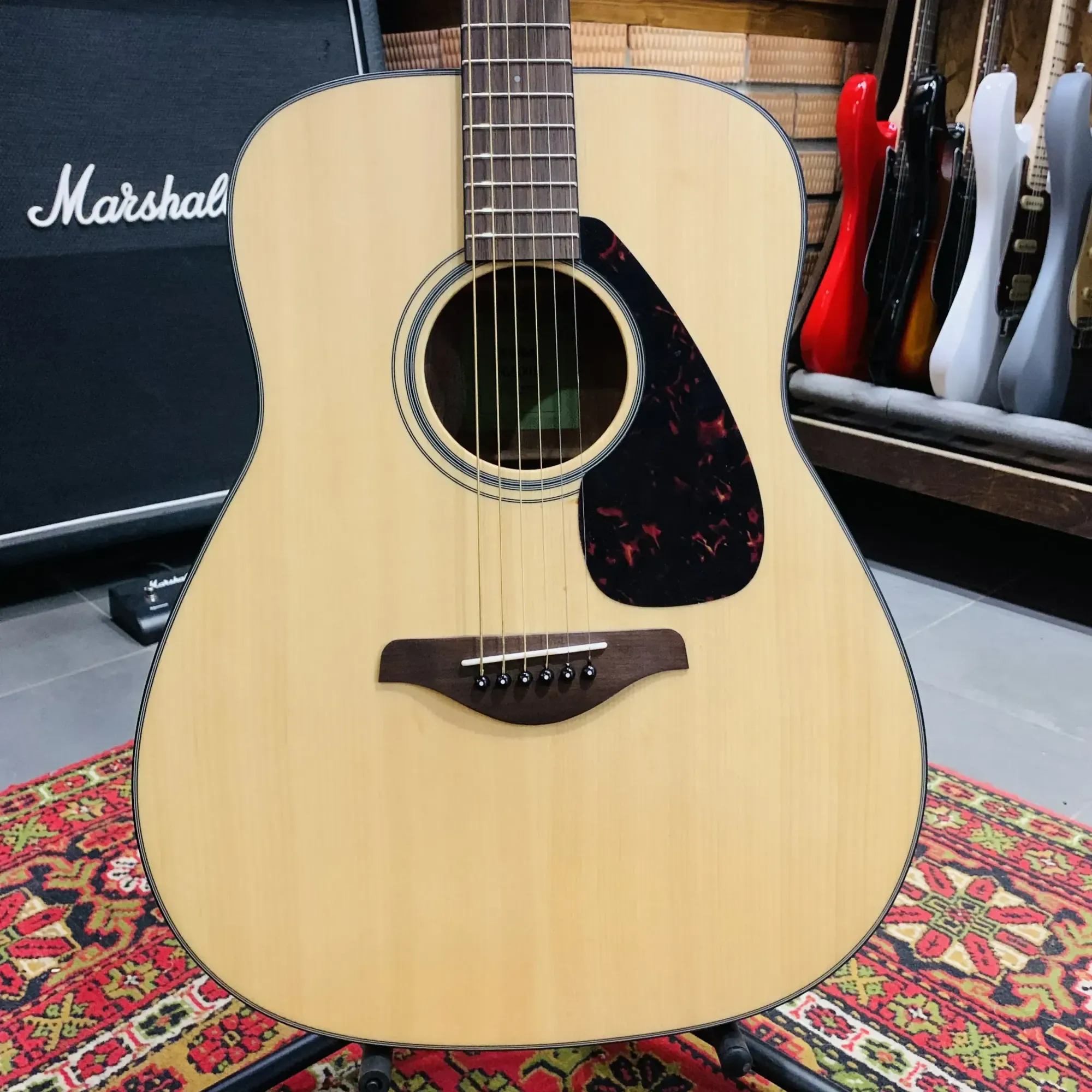 Акустическая гитара Yamaha FG800M China 2019