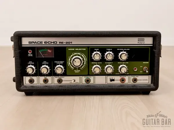 Процессор эффектов Roland RE-201 Space Echo Analog Tape Delay Japan 1970s