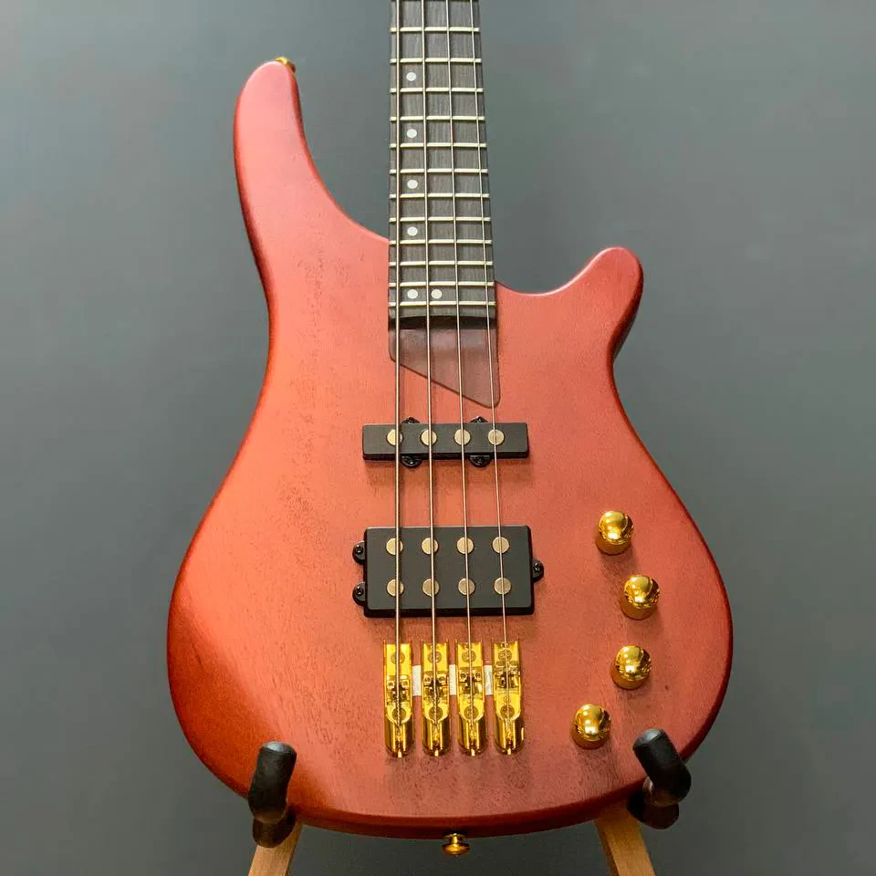 Бас-гитара J&D Guitars RM4 Double Cut Natural