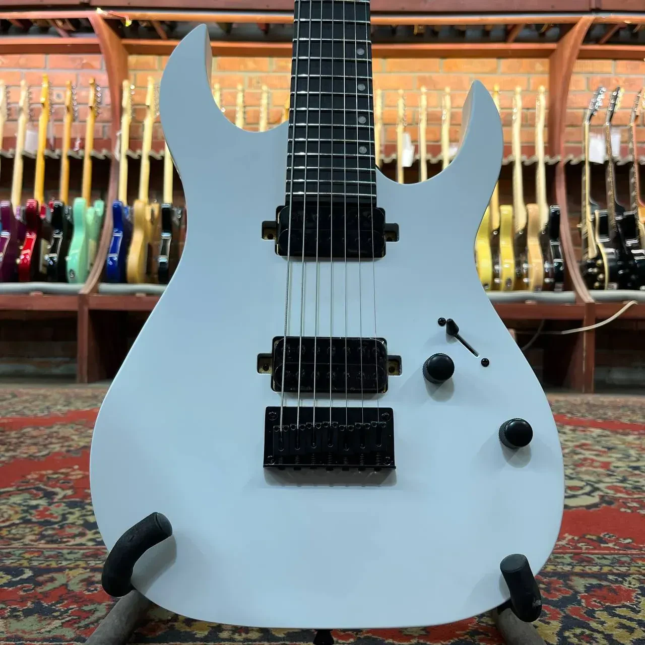 Электрогитара Spira Guitars S-407 MWH White