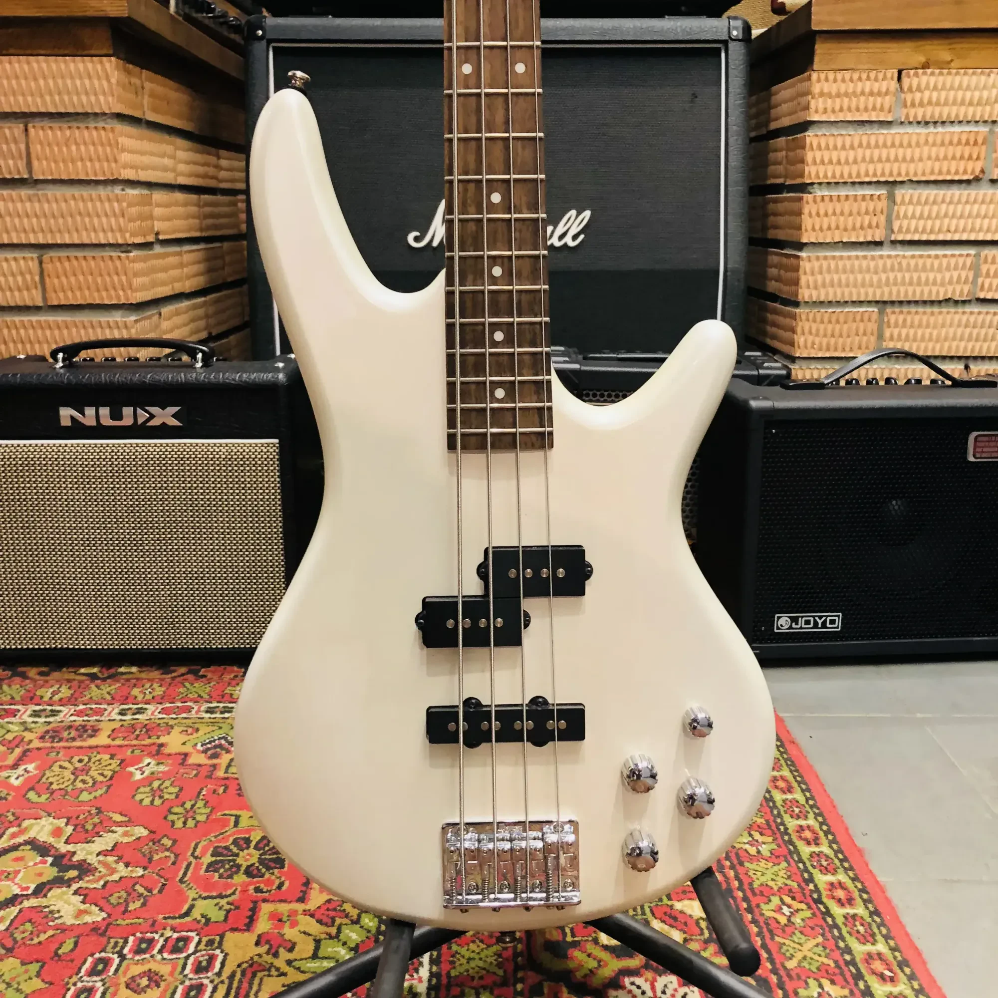Бас-гитара Ibanez GSR200 Pearl White Indonesia 2020