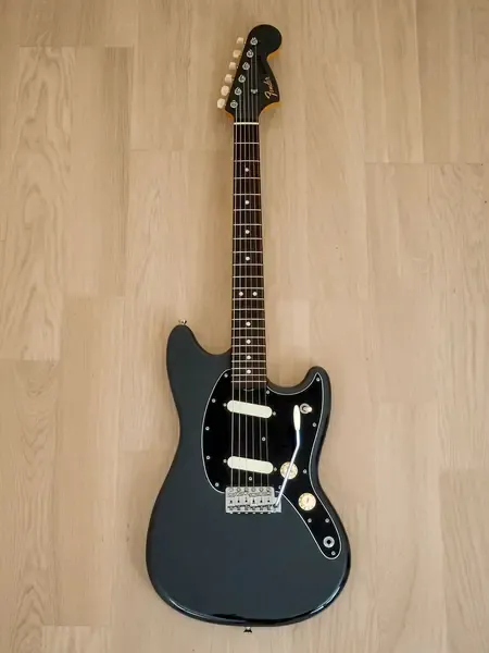 Электрогитара Fender Char Mustang Zicca Limited Charcoal Frost Japan 2019