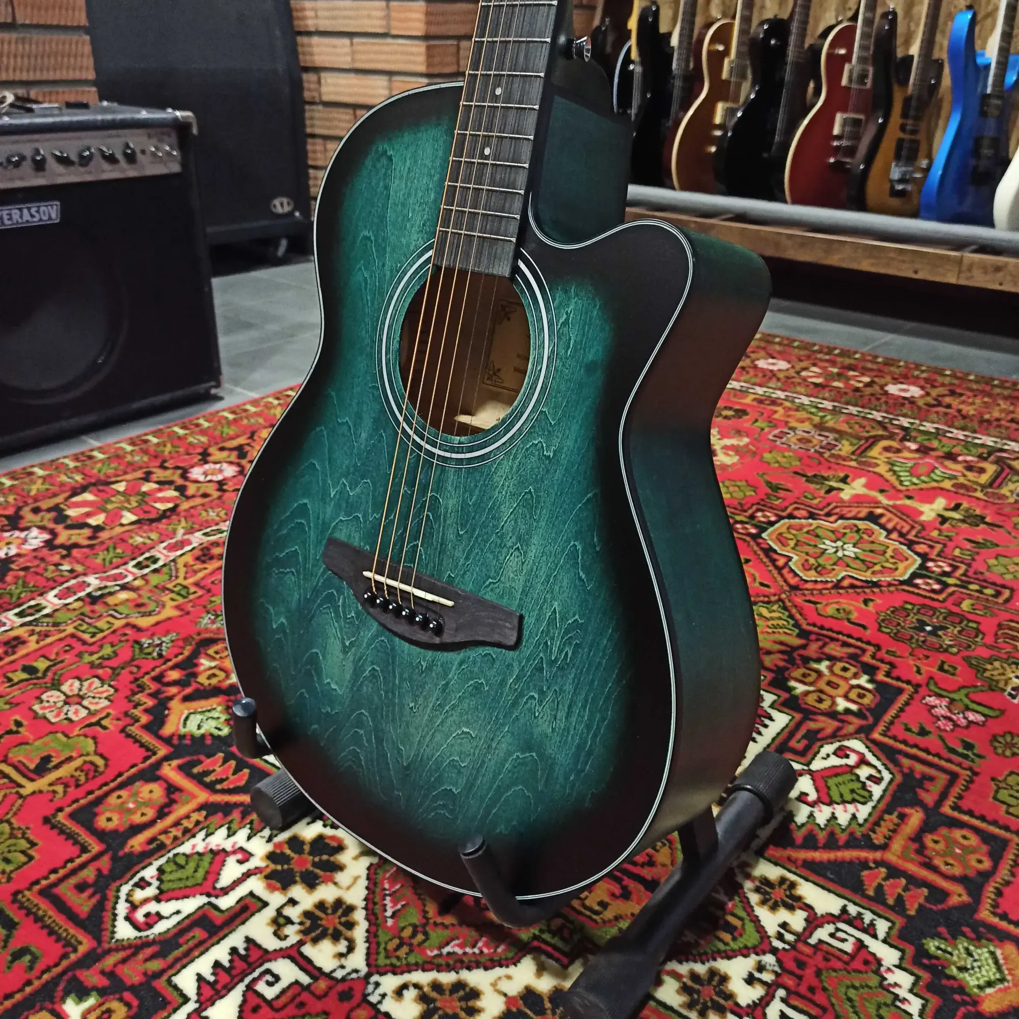 Изображение №6