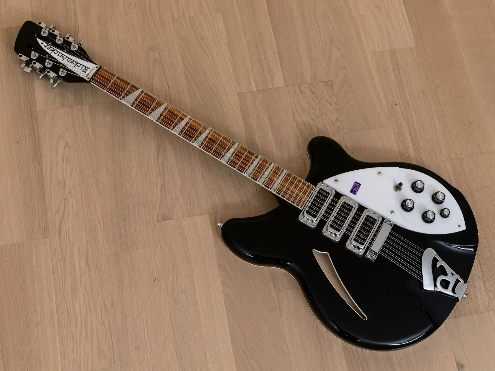 Изображение №6