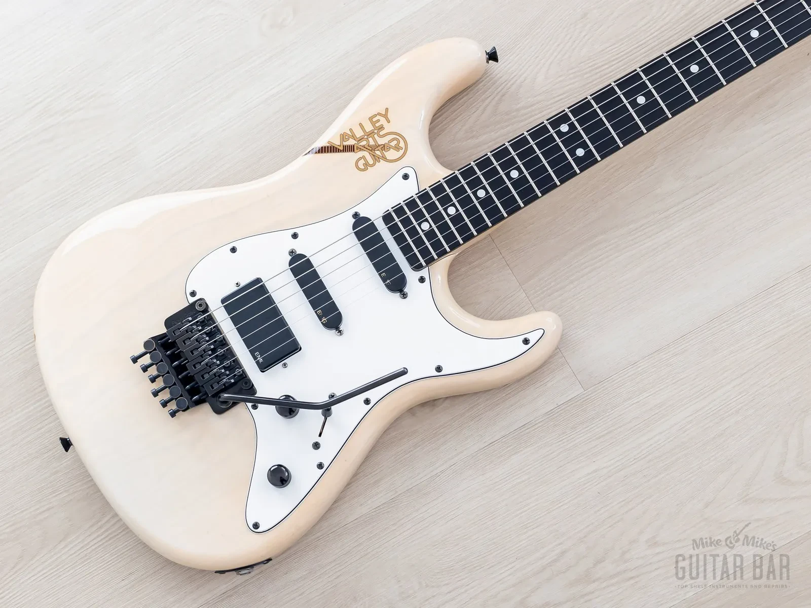 Б/У Электрогитара Valley Arts M Series Standard 2 (1989) Superstrat, SSH, EMG, Floyd Rose