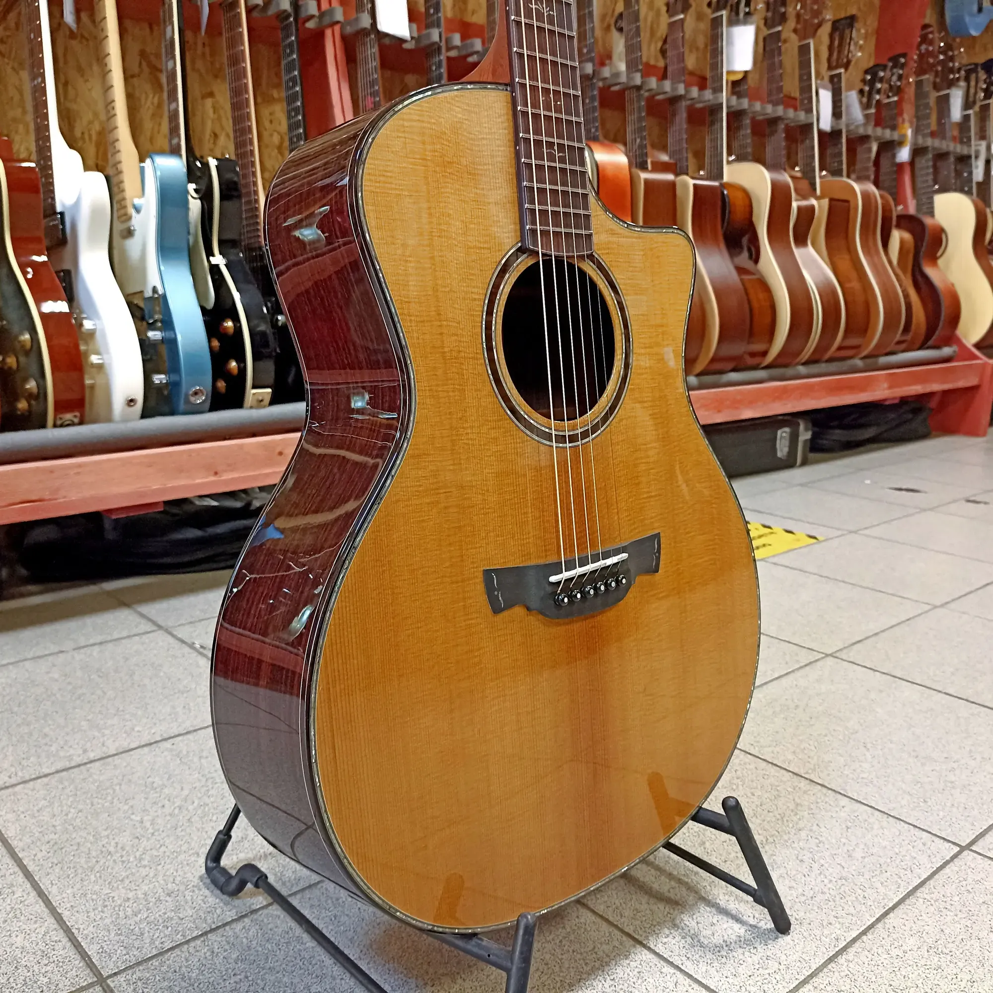 Изображение №4