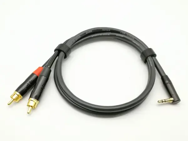 Коммутационный кабель ZZcable G58-3,5R-2RCA-0100-0 Black 1 м