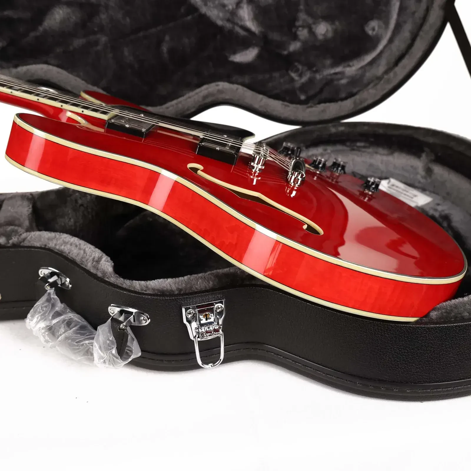 Изображение №6