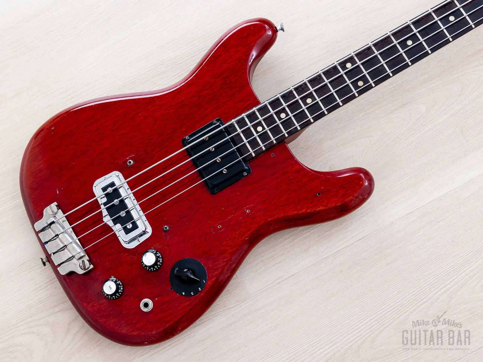 Б/У Бас-гитара Epiphone Newport 1961, винтаж, Gibson-made, с звукоснимателем DeArmond Coronado