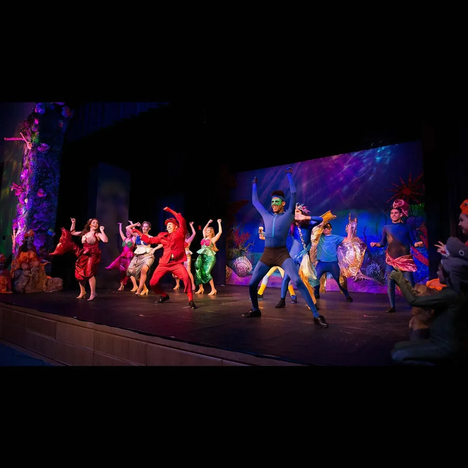 Изображение №11