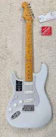 Fender American Ultra II Stratocaster® Left-Hand, Maple Fingerboard, Avalanche