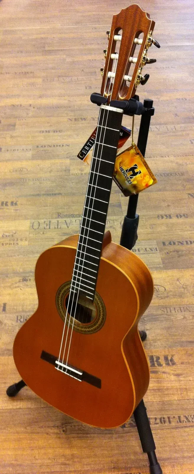 Классическая гитара Höfner HM65-Z 4/4 (Германия)