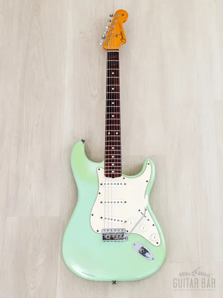 Электрогитара Fender American Vintage 1962 Stratocaster SSS Surf Green w/case USA 2001