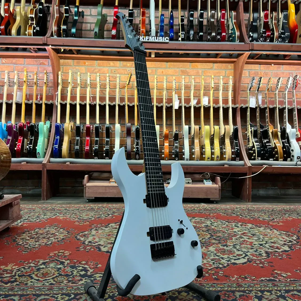 Изображение №5