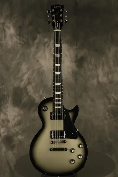 Электрогитара Gibson Les Paul Studio Pro Silverburst HH w/case USA 2009