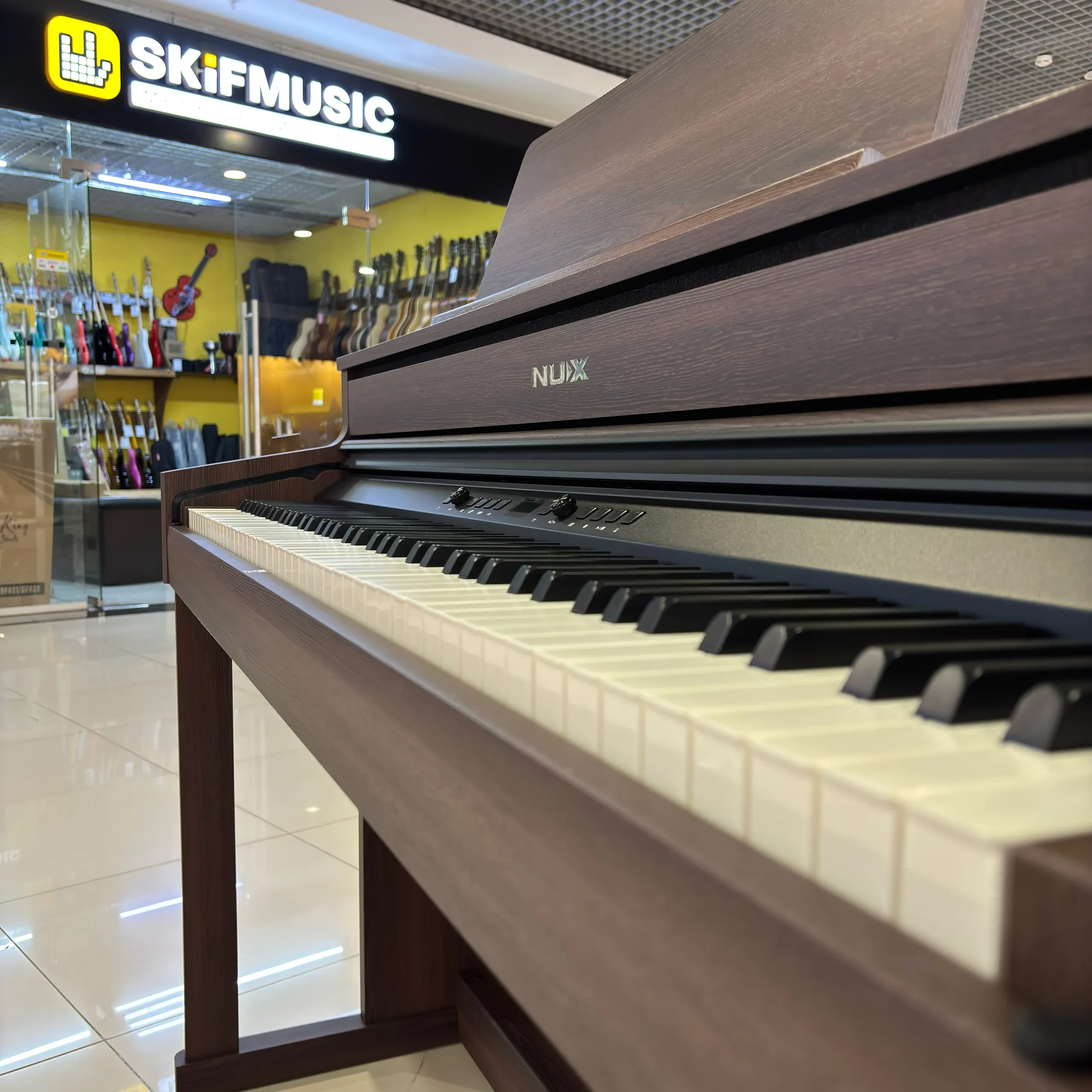 Изображение №10