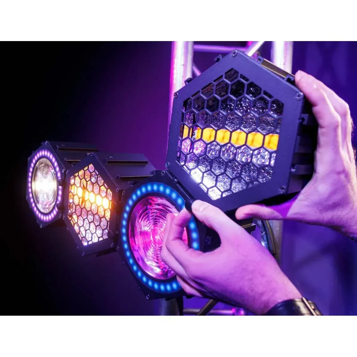 Изображение №11