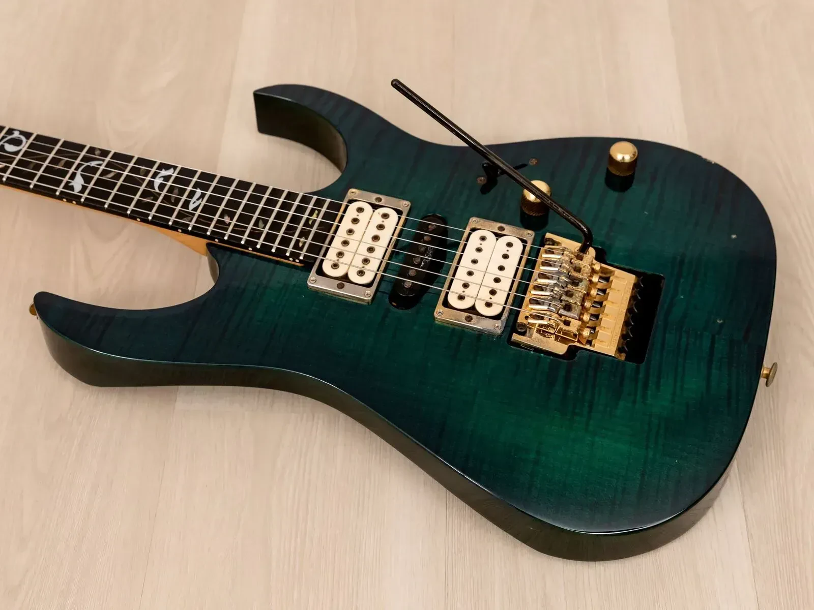 Изображение №4