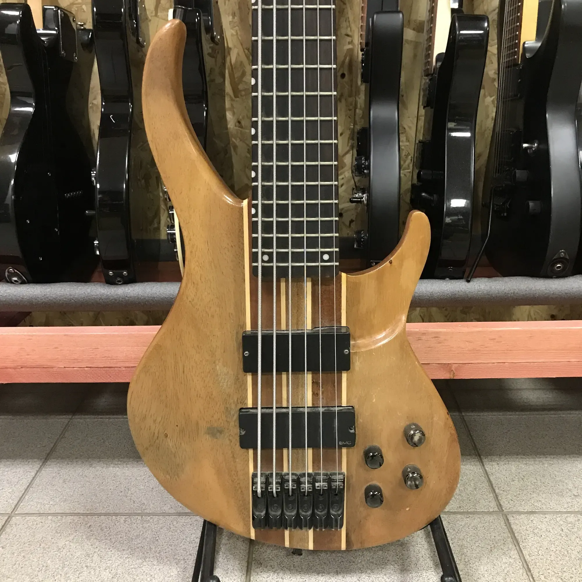 Бас-гитара Peavey Grind Bass 6 BXP NTB HH Natural w/gigbag Vietnam 2000s