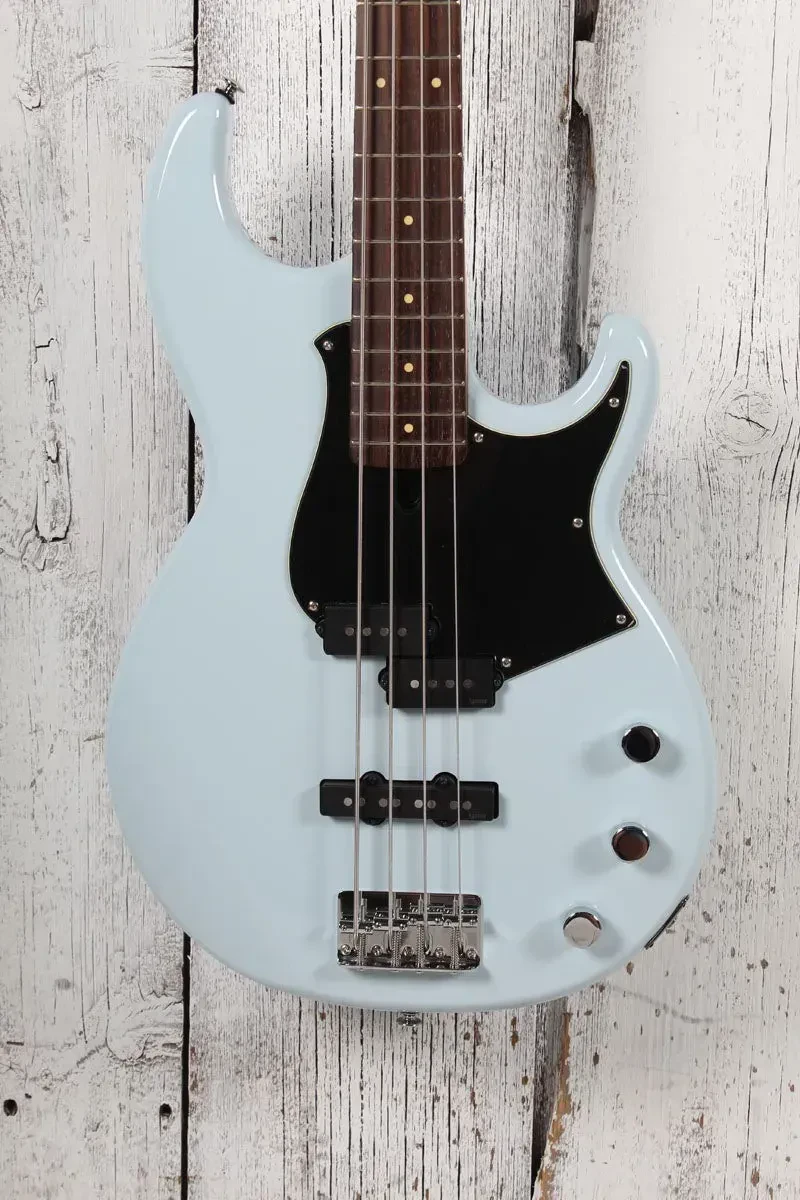 Б/У Бас-гитара Yamaha BB434 (BB400 Series) 4-струнная, голубой