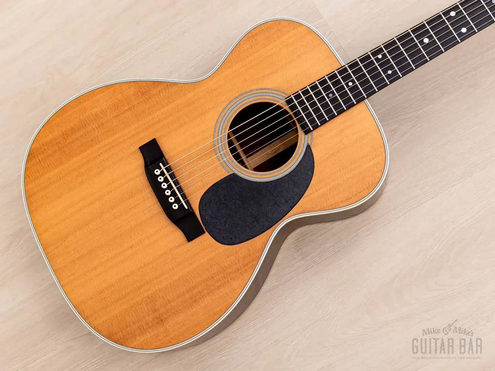 1995 Martin Standard Series 000-28 Acoustic Guitar Aging Toner Top w/ Case