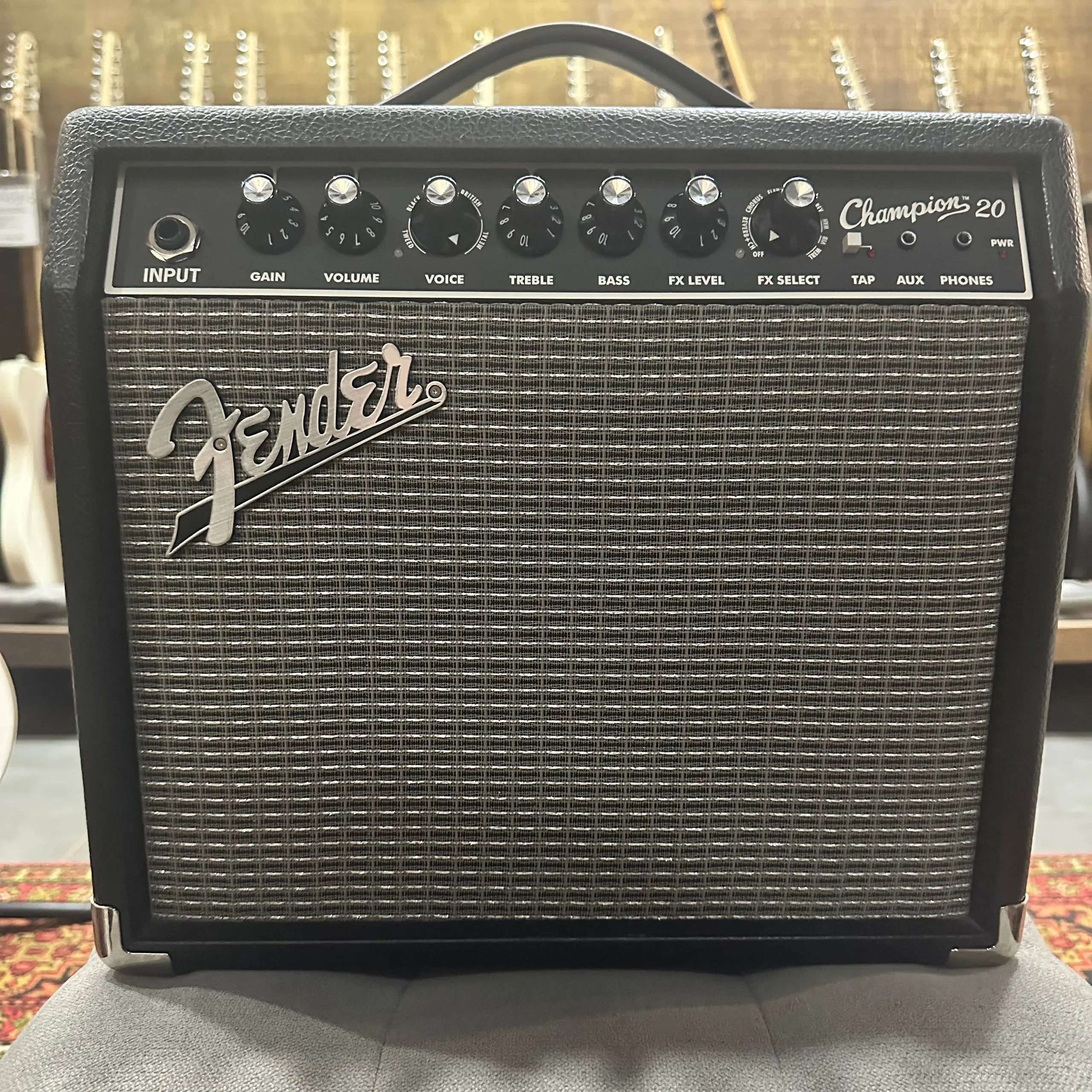 Комбоусилитель для электрогитары Fender Champion 20 20W