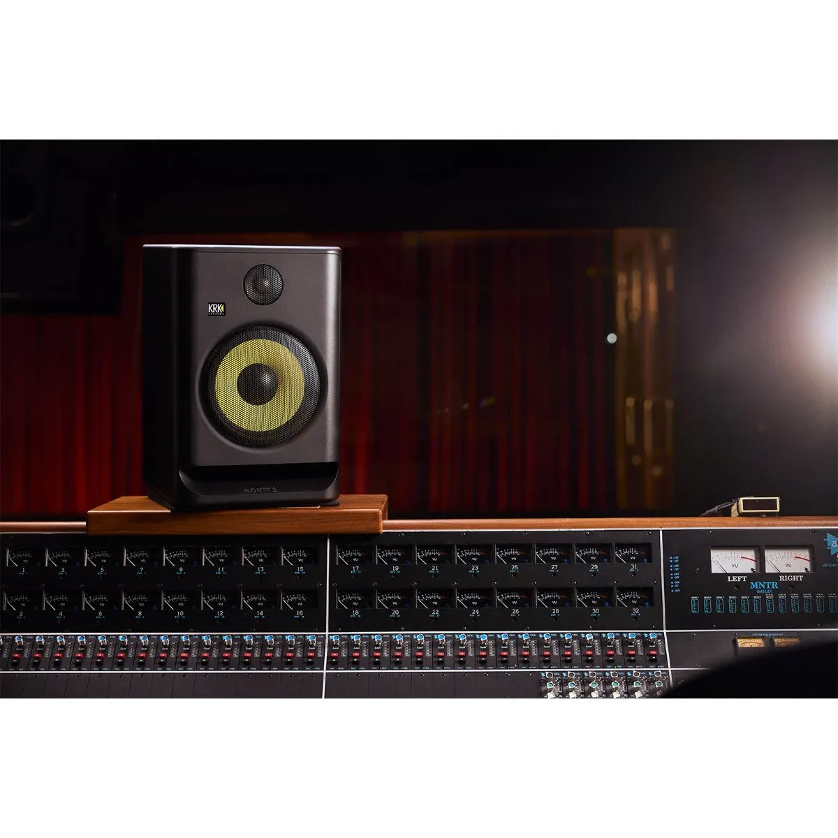 Изображение №10